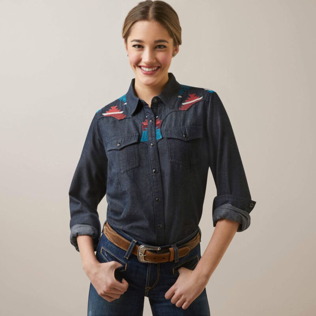 Ariat Women's Dutton Shirt in Rinsed