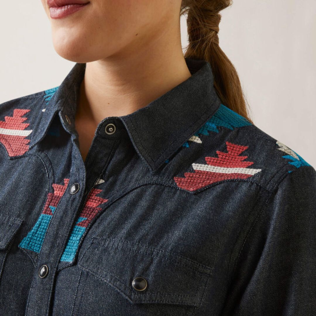 Ariat Women's Dutton Shirt in Rinsed