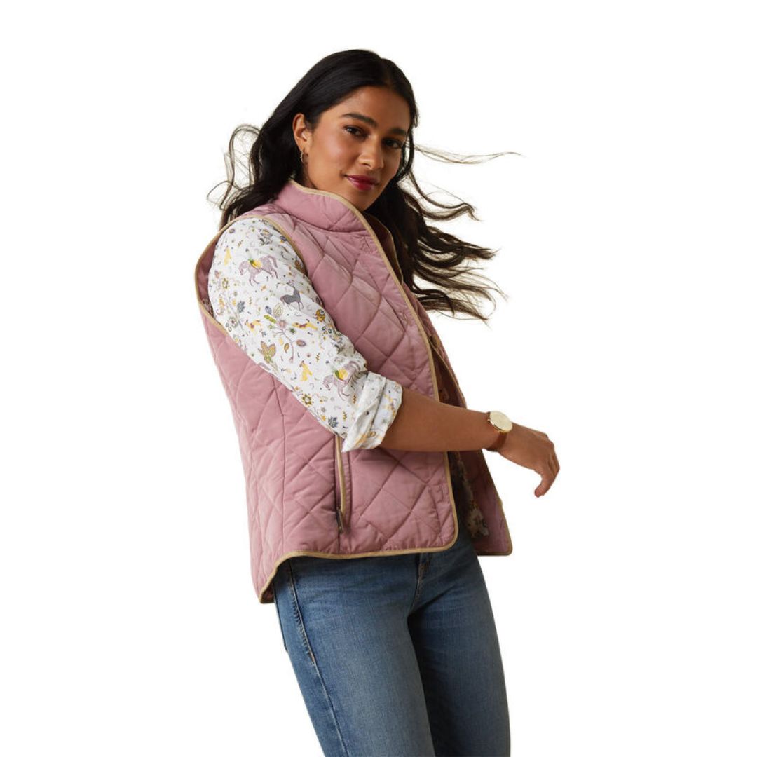 Ariat Women's Woodside Quilted Gilet in Nostalgia Rose