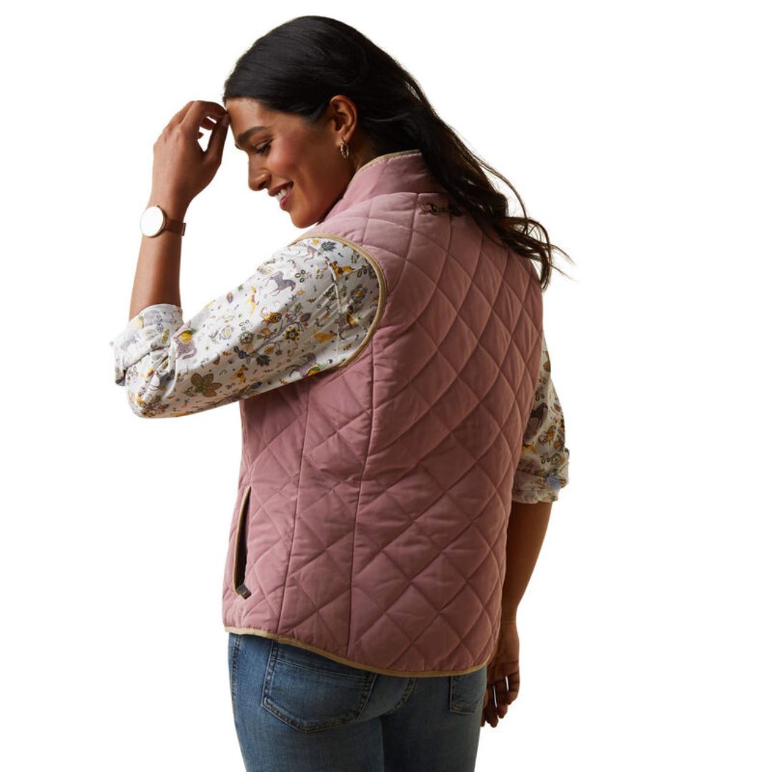 Ariat Women's Woodside Quilted Gilet in Nostalgia Rose