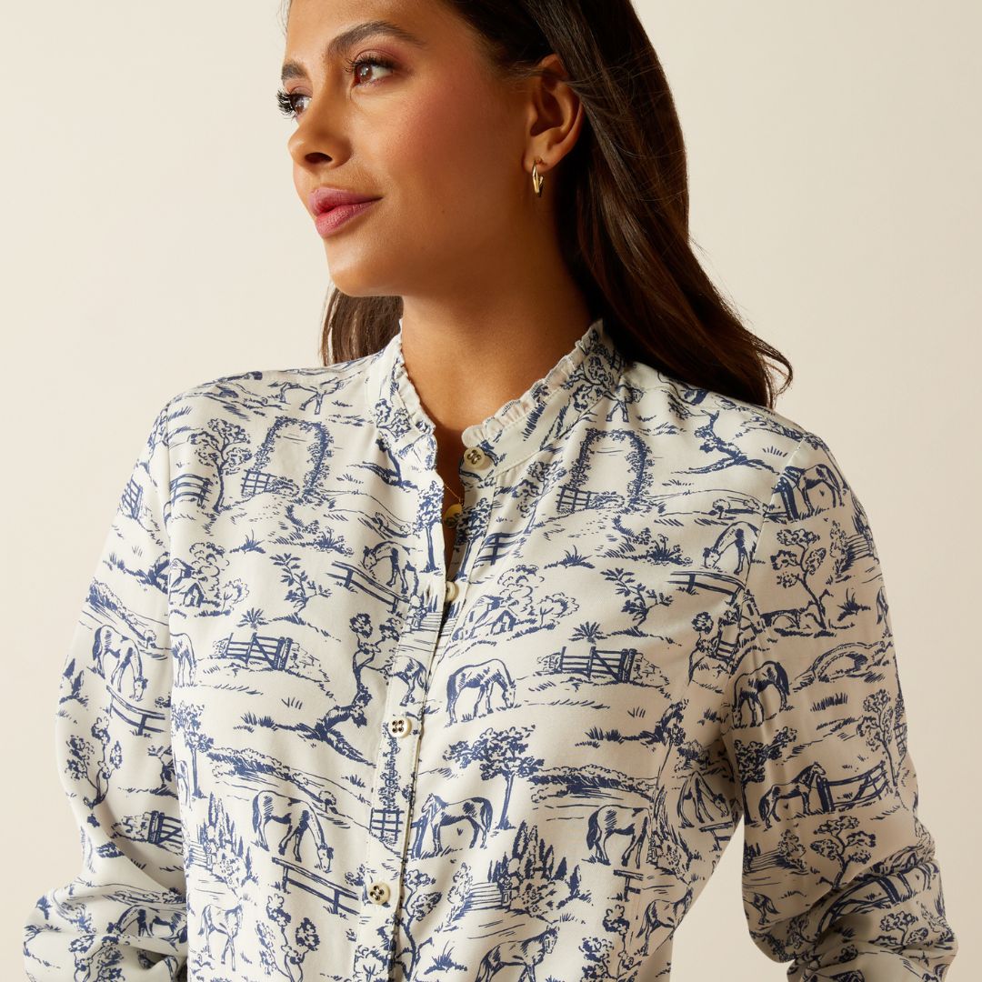 Ariat Women's Clarion Blouse in Toile Scene Print