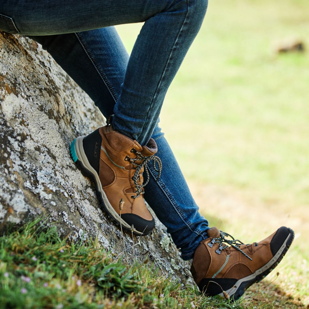 Ariat Women's Skyline Mid Waterproof Boot in Distressed Brown