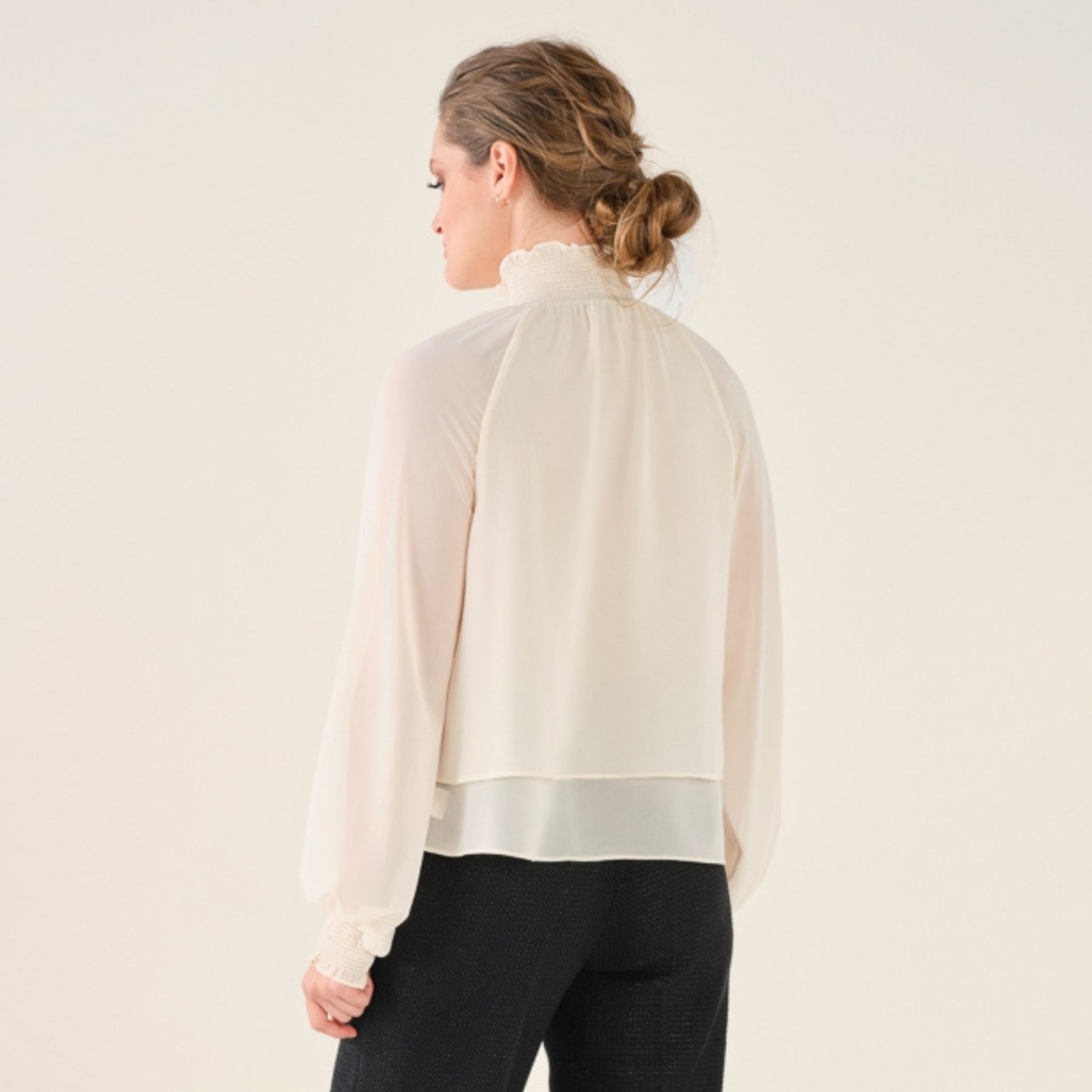 Cristina Barros Women's Elastic Chiffon Blouse in Pearl