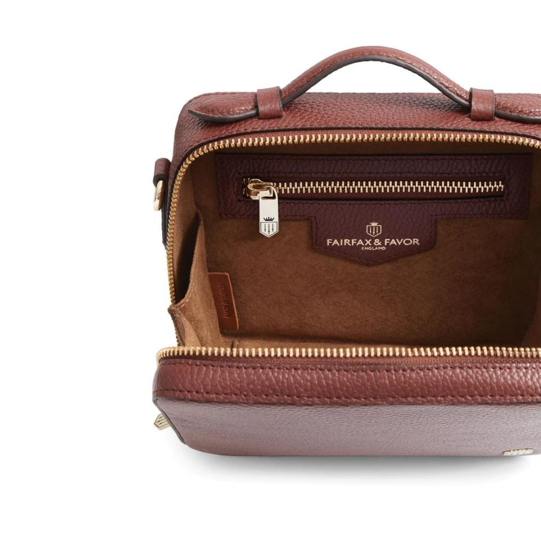 Fairfax & Favor Buckingham Crossbody Leather Bag in Burgundy