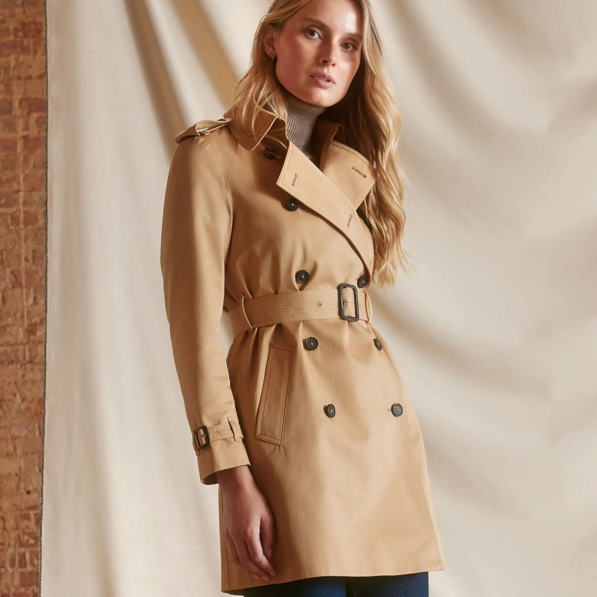 Fairfax & Favor Women's Bailey Water-resistent Trench Coat in Sand