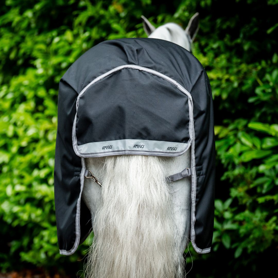 Horseware Amigo Bravo 12 Plus Heavy Turnout Rug in Black & Titanium (400g)
