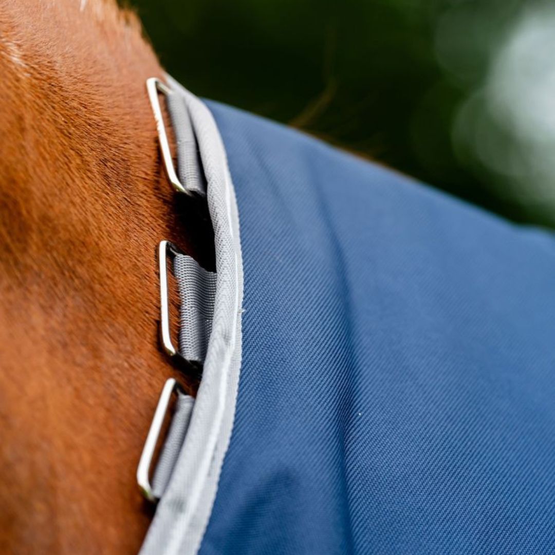 Horseware Amigo Bravo 12 Plus Heavy Turnout Rug in Navy & Titanium (400g)