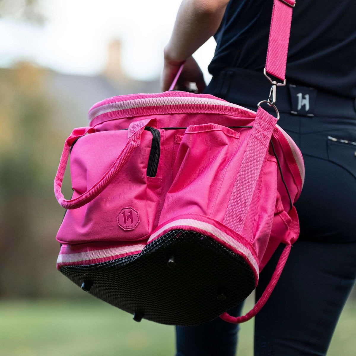 Horseware Newmarket Grooming Bag in Witney Pink
