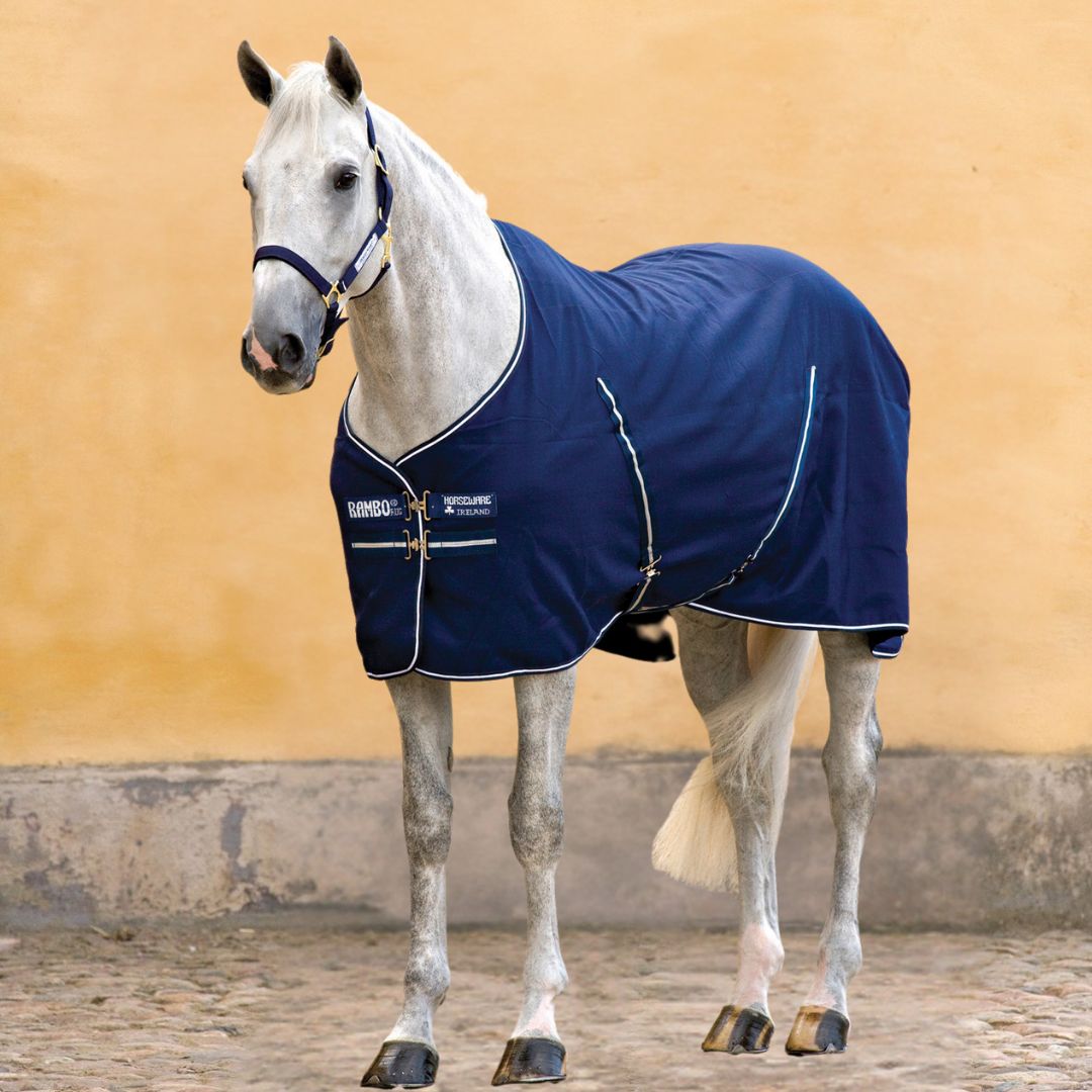 Horseware Rambo Stable Medium Rug in Navy & White (200g)