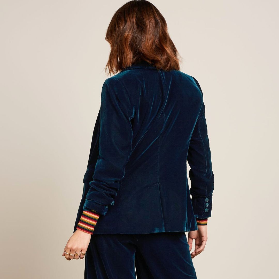 King Louie Women's Brooke Blazer Gamine Velvet in Pond Blue