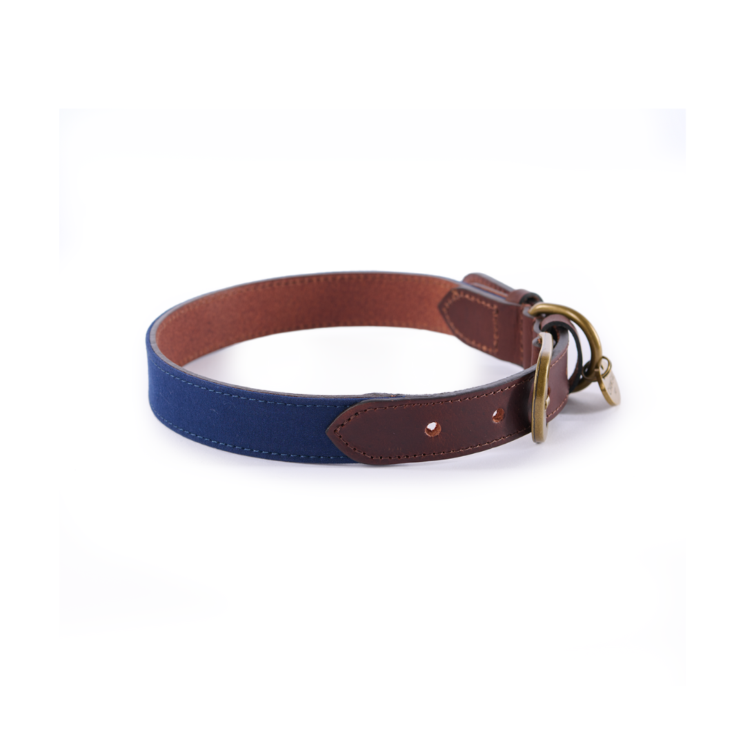 Le Chameau Waxed Cotton/Leather Dog Collar in Bleu Fonce