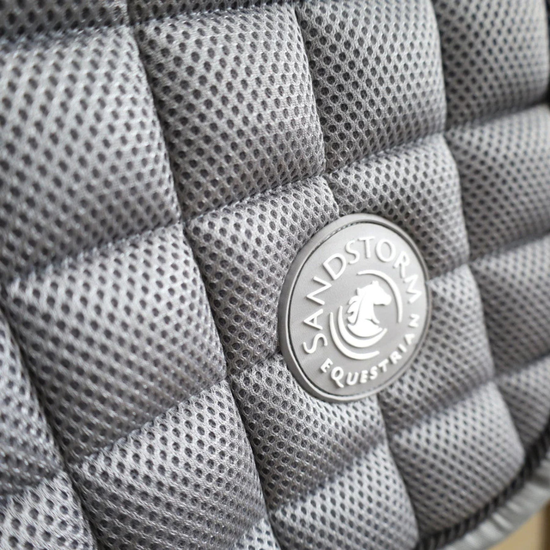 SandStorm Horse MeshAir Close Contact Saddle Pad in Grey