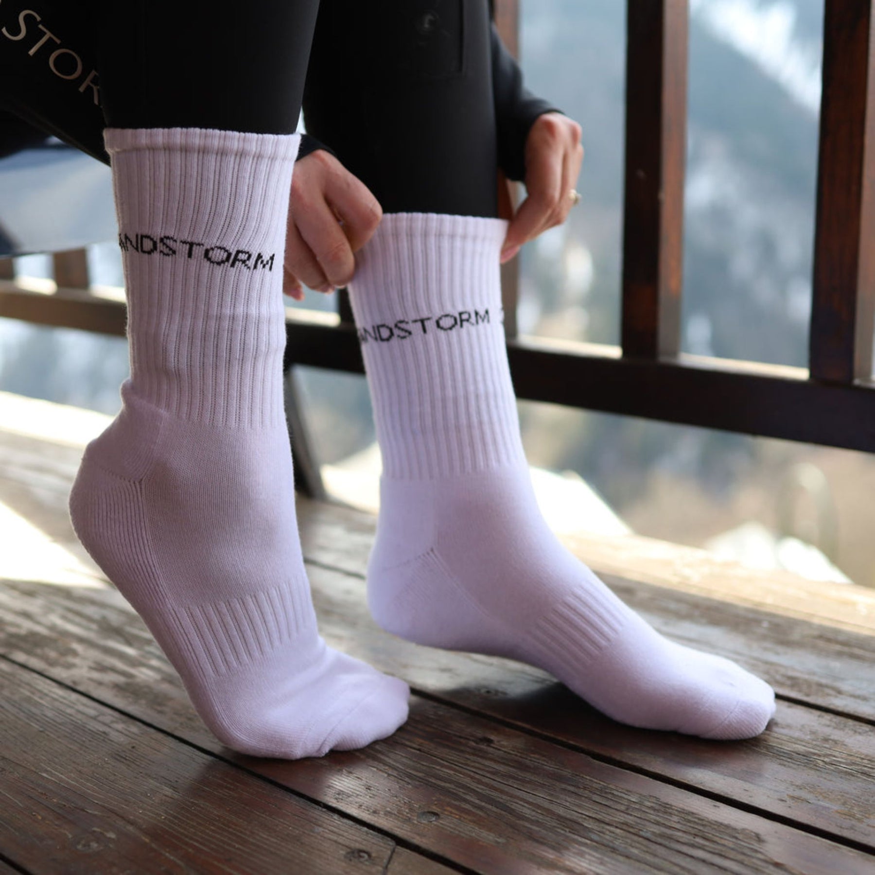 SandStorm Women's Crew Socks in White
