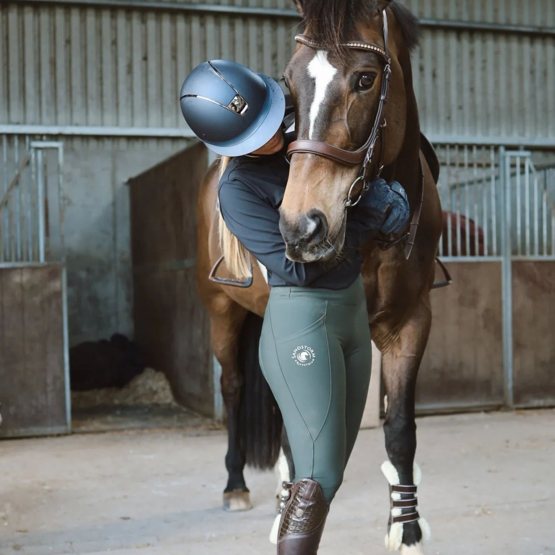 SandStorm Women's Everyday Comfort Riding Leggings in Hunter Green