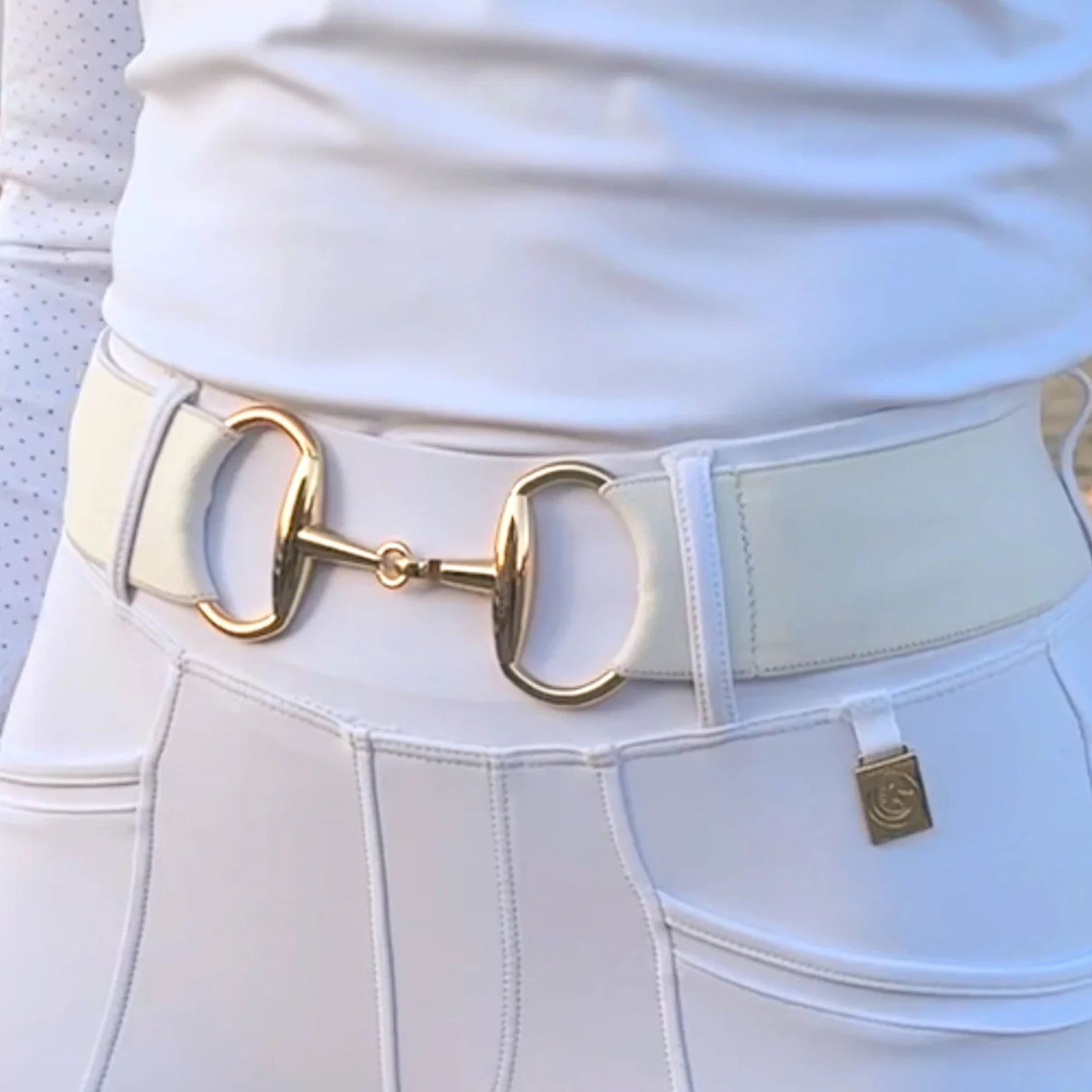SandStorm Women's Gold Snaffle Belt in Pearl White