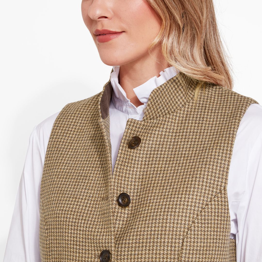 Schoffel Women's Millport Tweed Nehru Waistcoat in Houndstooth Tweed