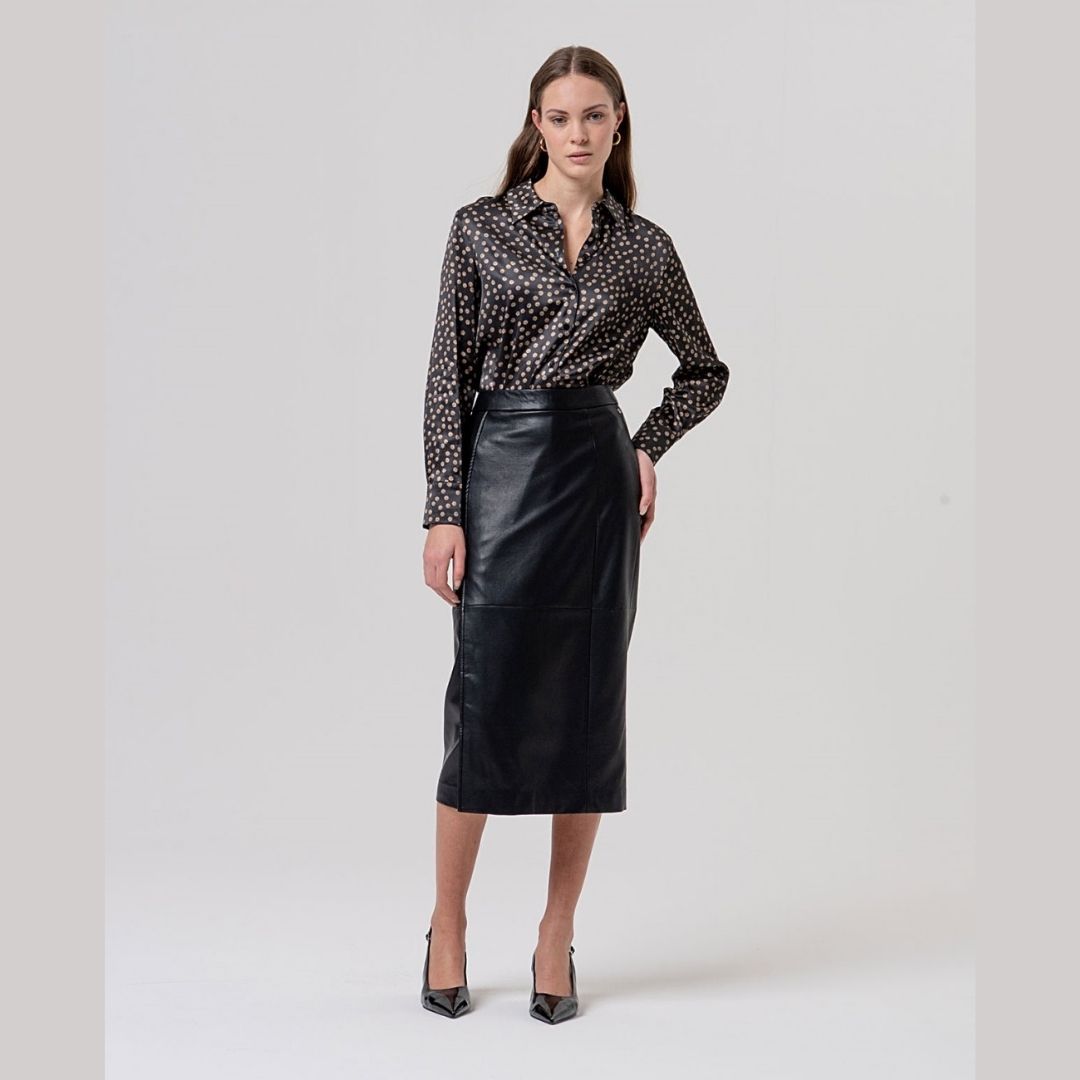 Surkana Pencil Skirt in Black