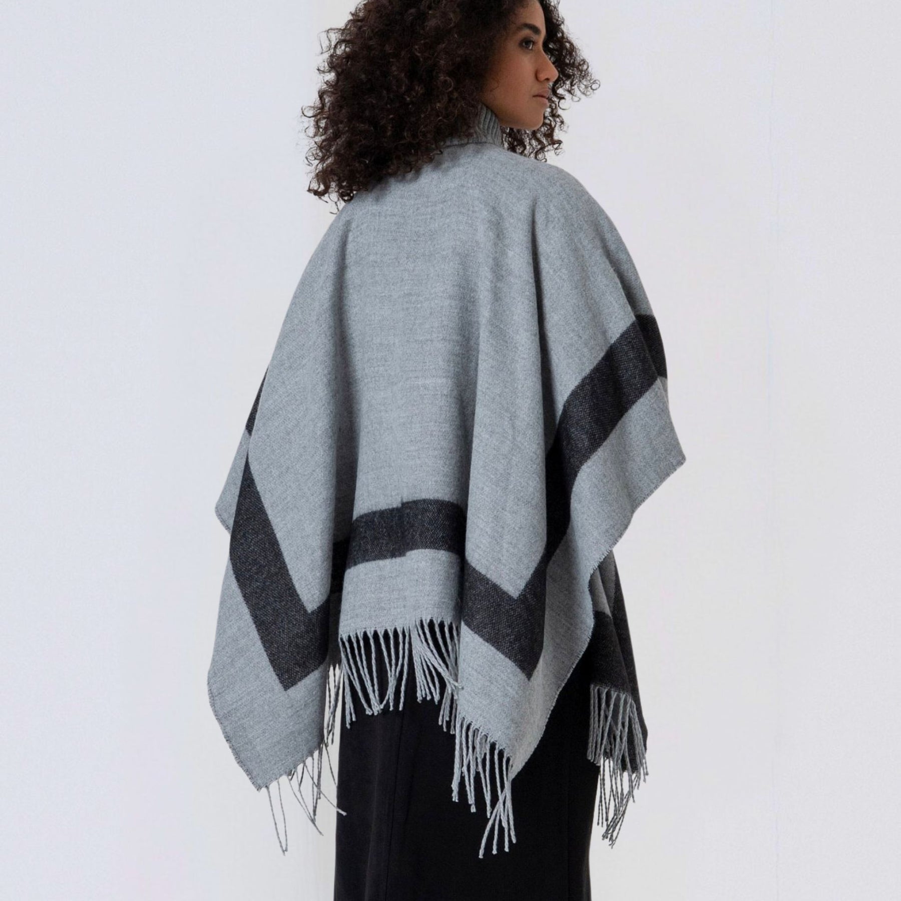 Surkana Women's Poli Plaid Zipper Poncho in Grey