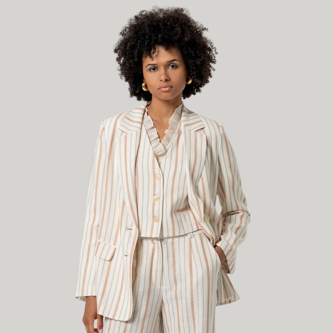 Surkana Women's Blazer in Ecru