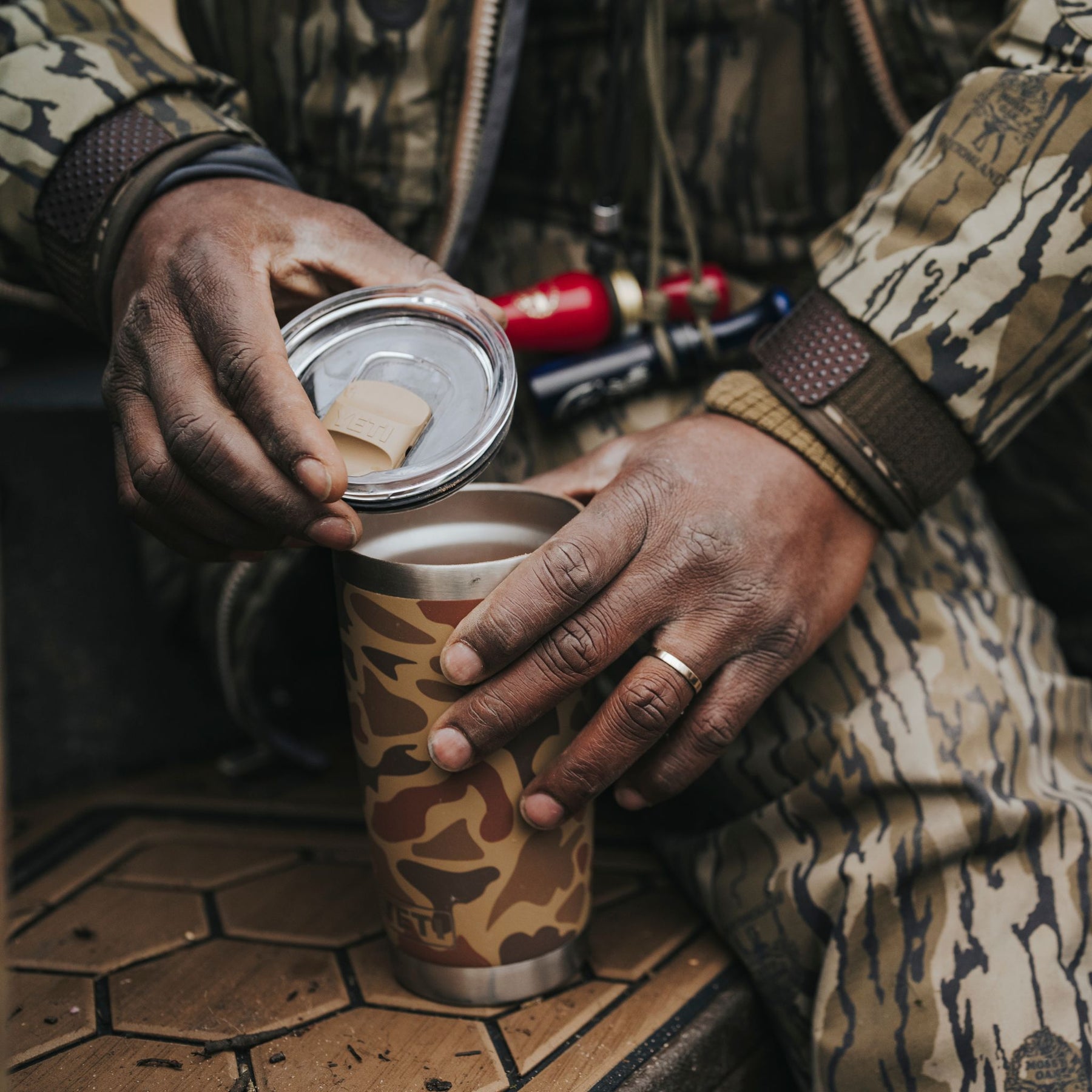 YETI Rambler 20 Oz Tumbler in Wetlands Camo (591ml) with Magslider Lid