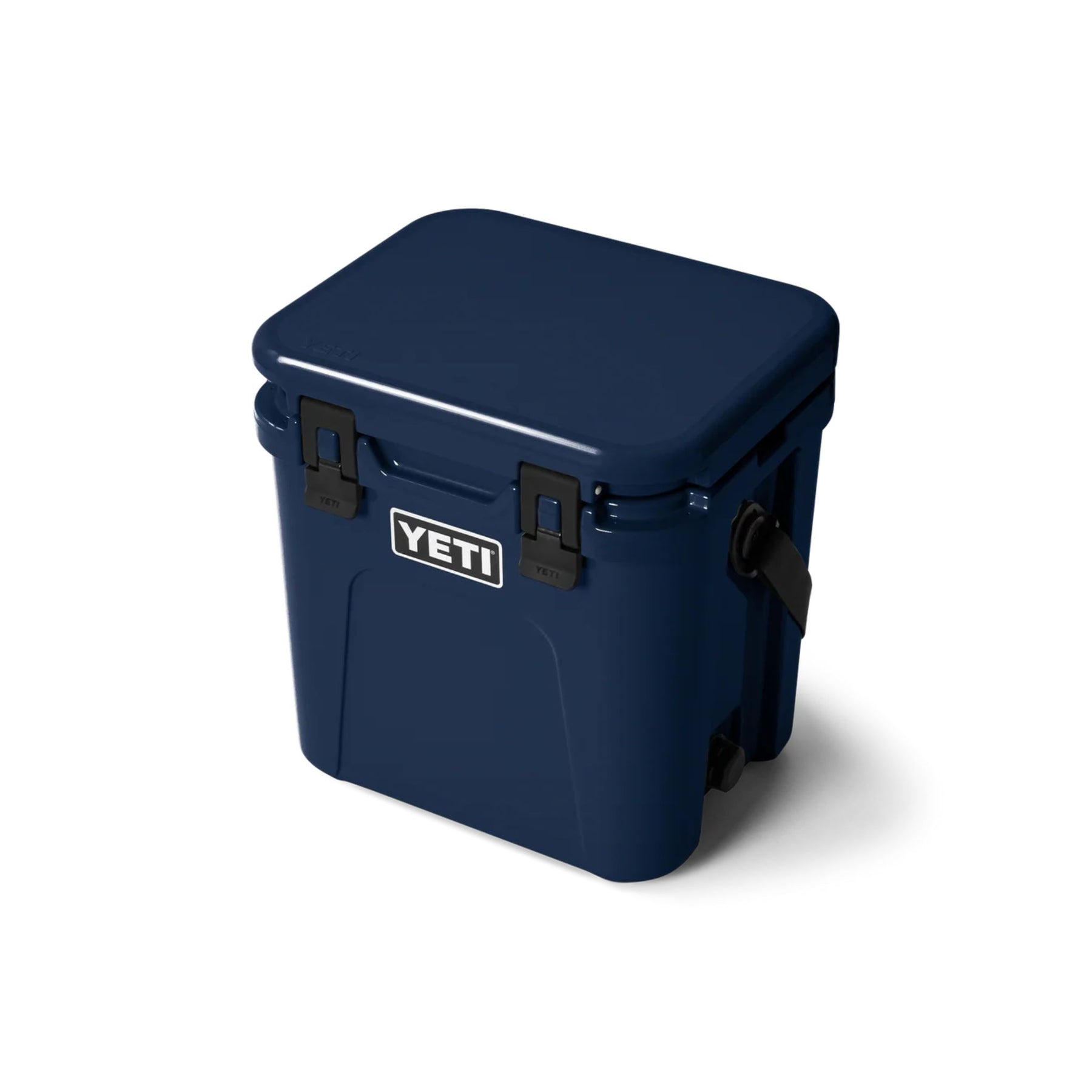 YETI Roadie 24 Cool Box in Navy (2.0)