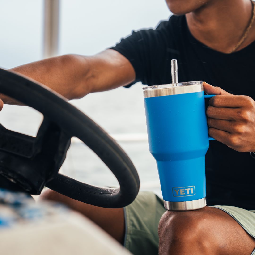 YETI Rambler 35 Oz Straw Mug in Big Wave Blue (994ml) with Straw Lid