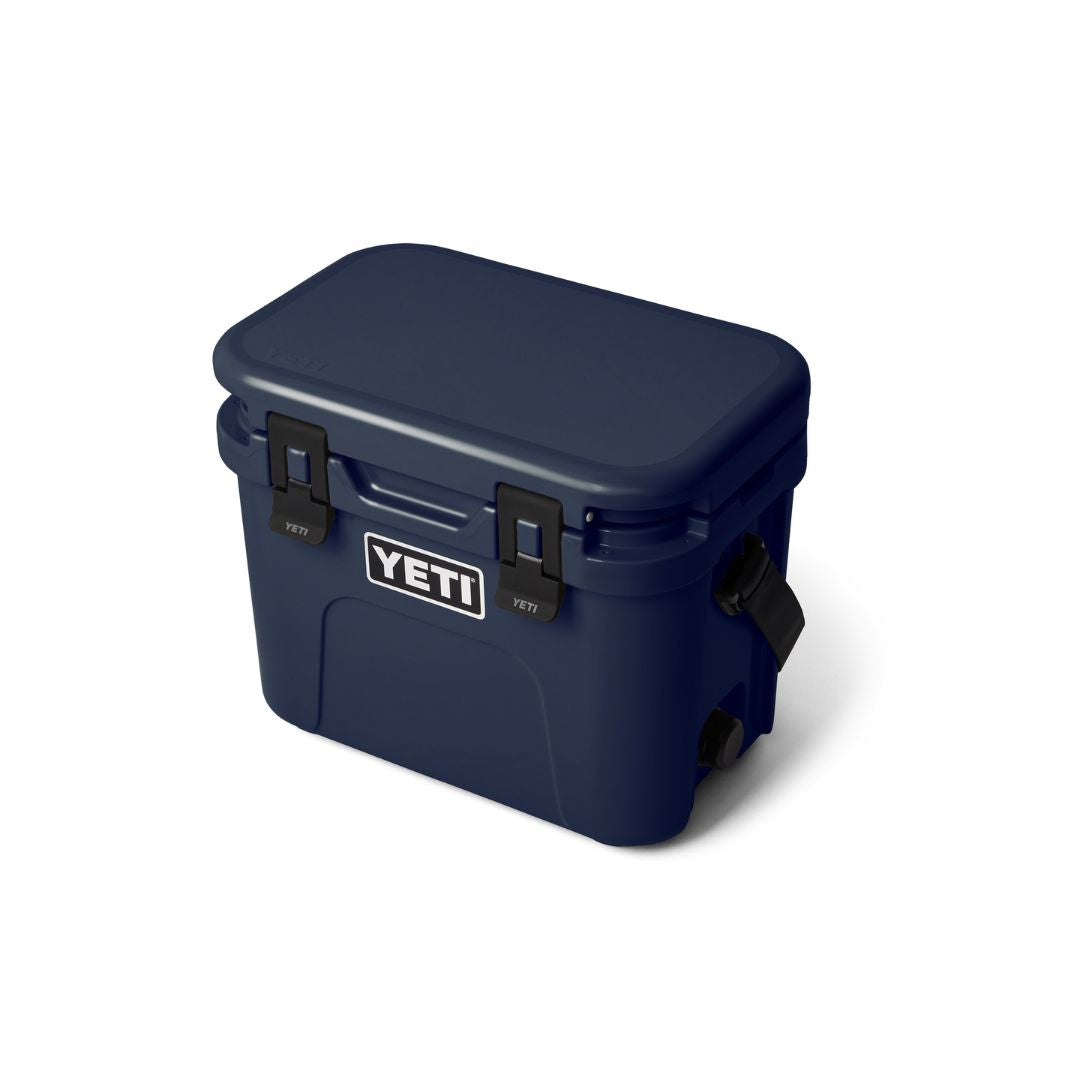 YETI Roadie 15 Cool Box in Navy