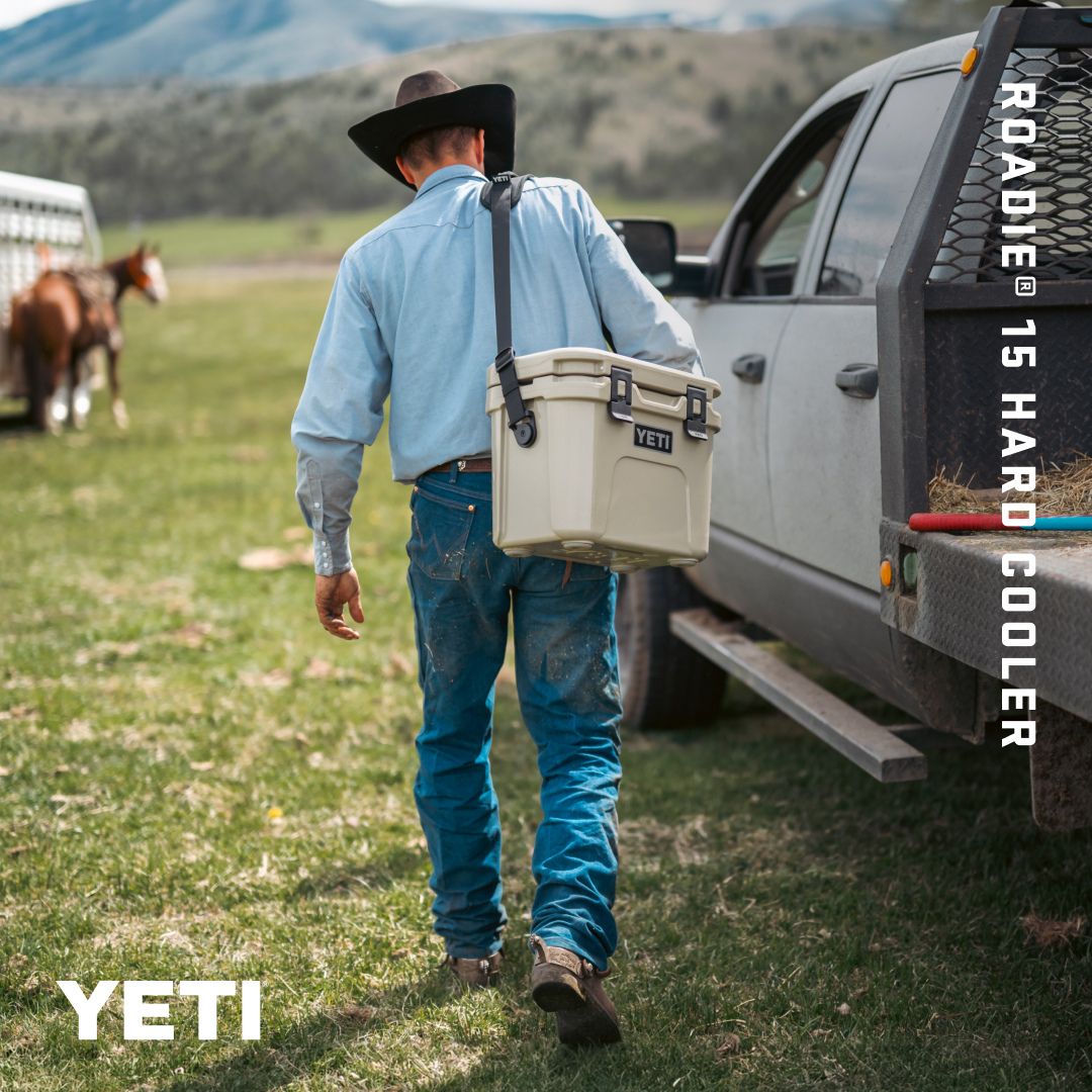 YETI Roadie 15 Cool Box in Tan