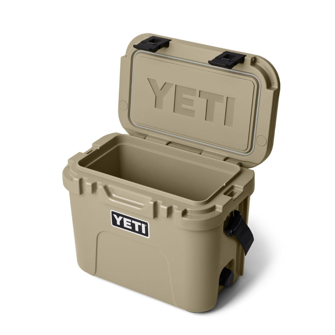 YETI Roadie 15 Cool Box in Tan