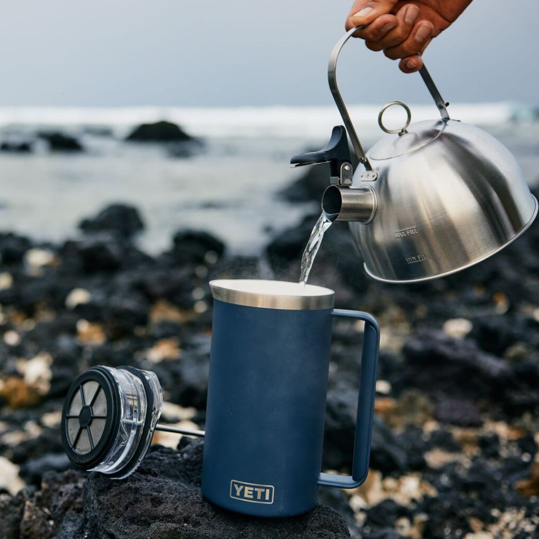 Yeti Rambler 64 Oz French Press in Navy (1.8L)