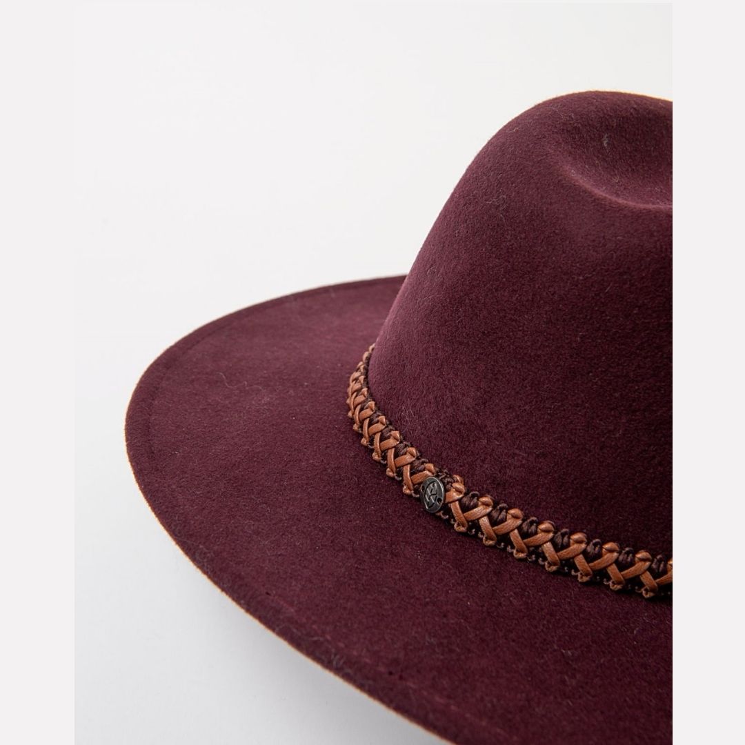 Surkana Fedora Hat in Maroon