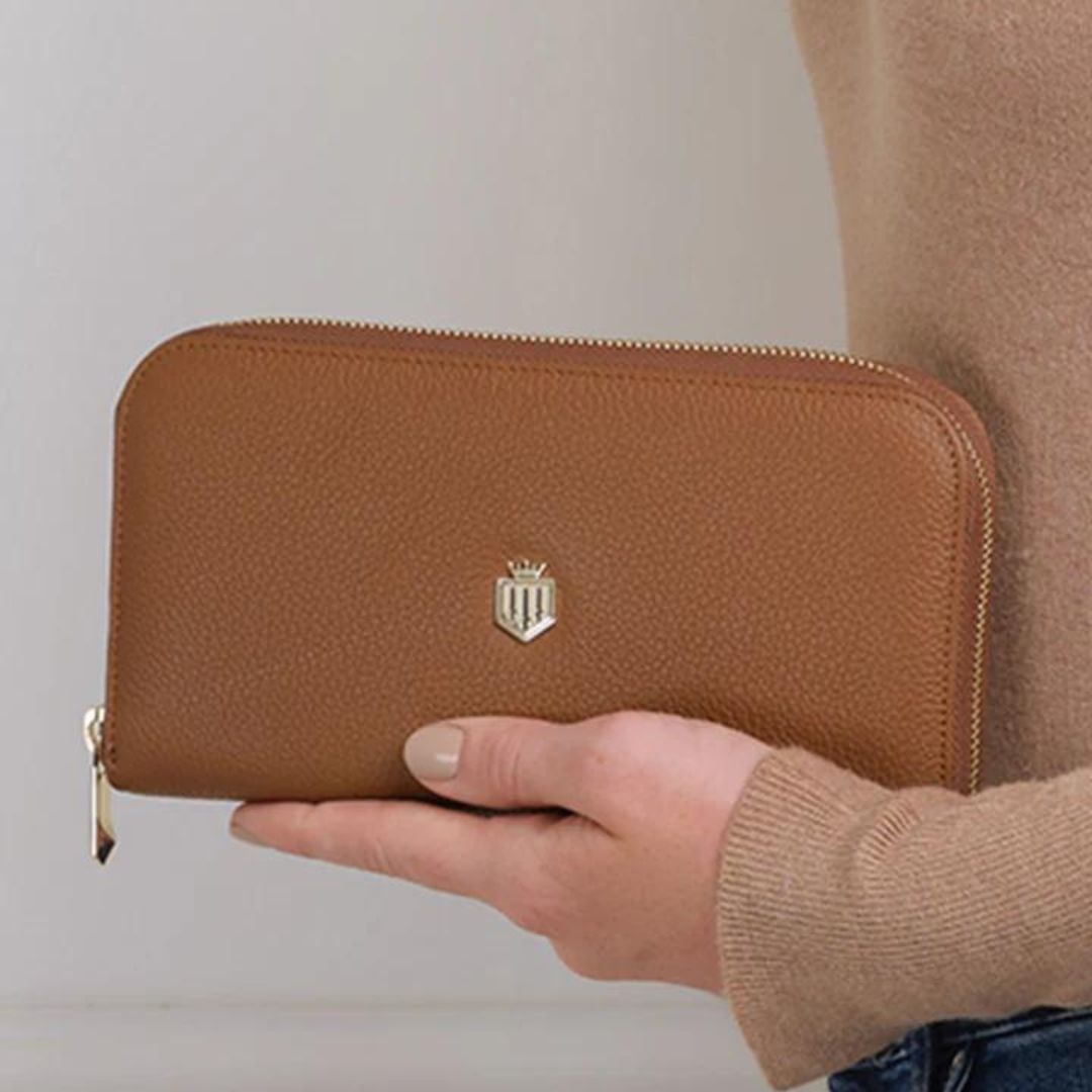 Fairfax & Favor Salisbury Leather Purse in Tan
