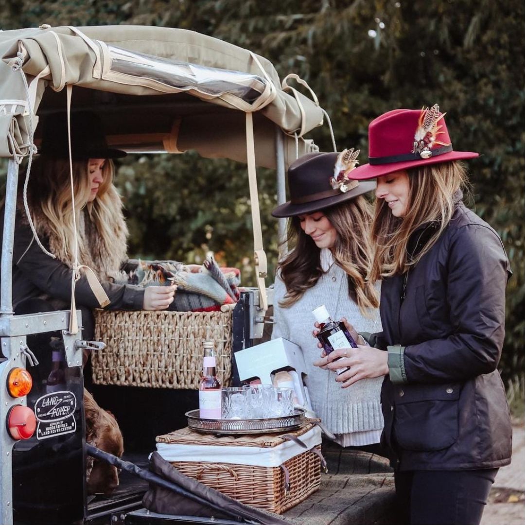 Hicks & Brown Suffolk Fedora in Maroon with Gamebird Feather