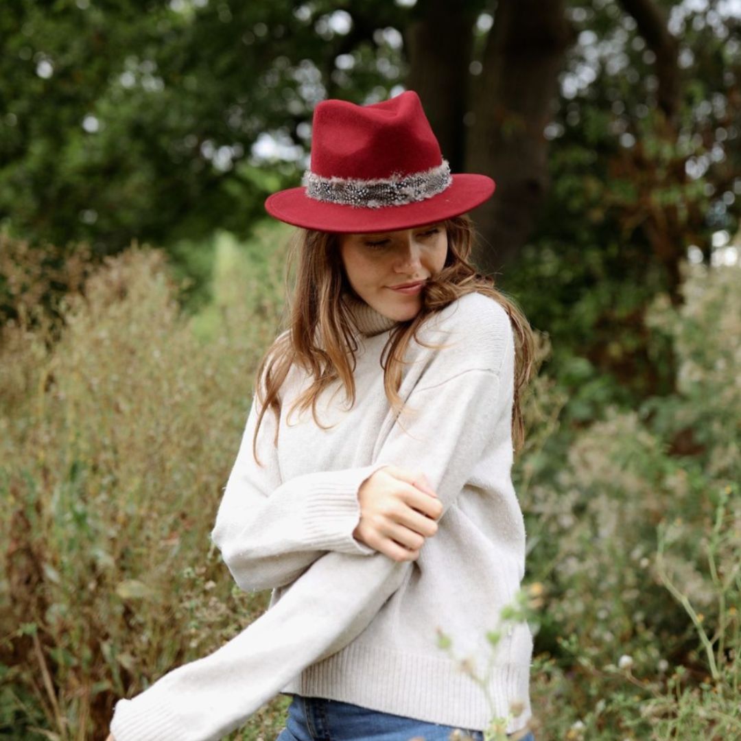 Hicks & Brown Suffolk Fedora in Maroon with Guinea Feather Wrap