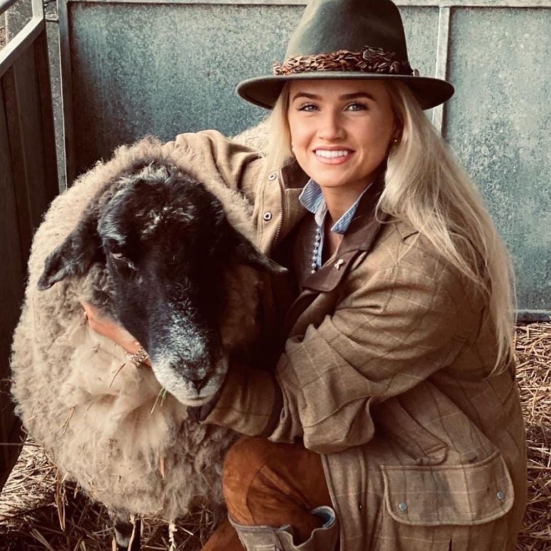 Hicks & Brown Suffolk Fedora in Olive Green with Pheasant Feather Wrap