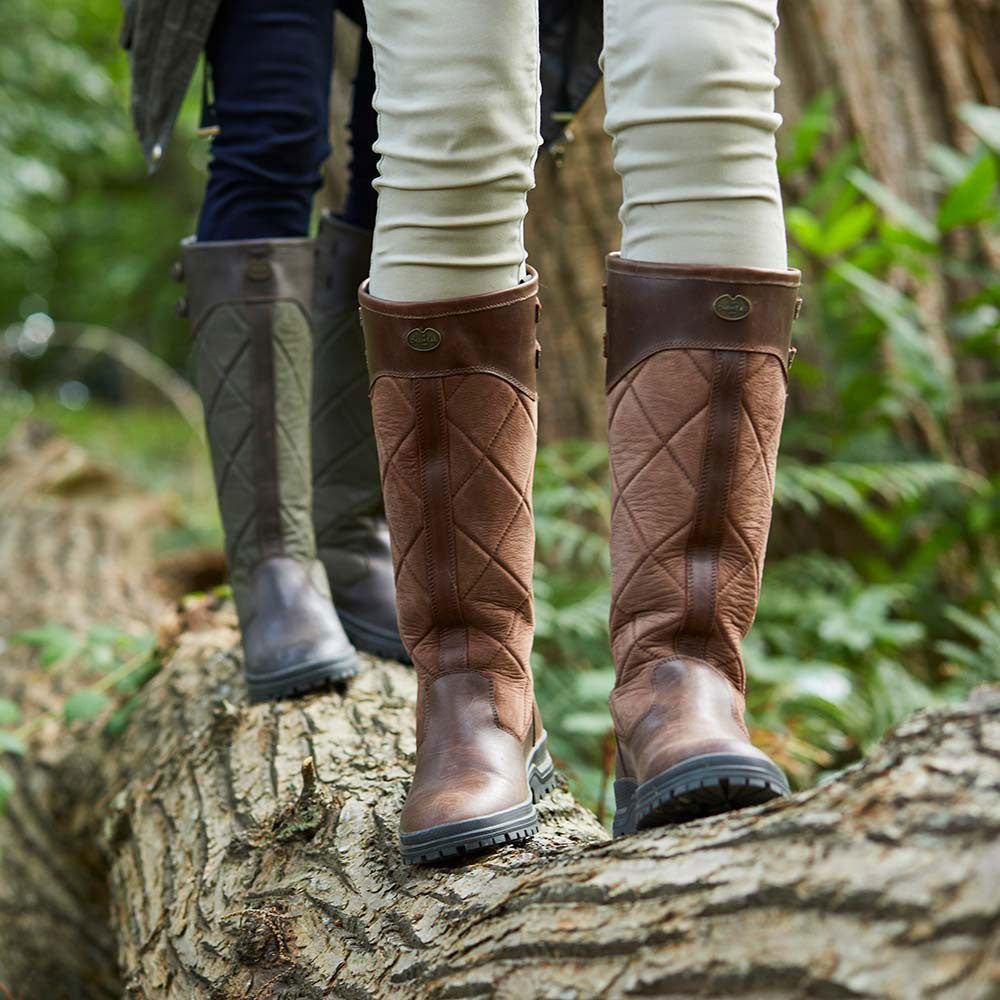 Le Chameau Women's Jameson Quilted Leather Wellington Boots in Caramel