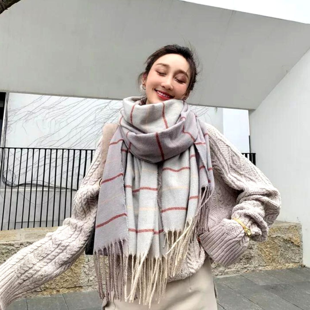 Soft Touch Plaid Scarf in Grey
