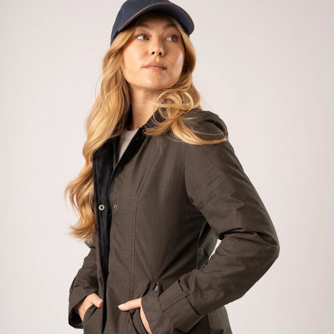 Welligogs Women's Cambridge Dry Wax Jacket in Charcoal
