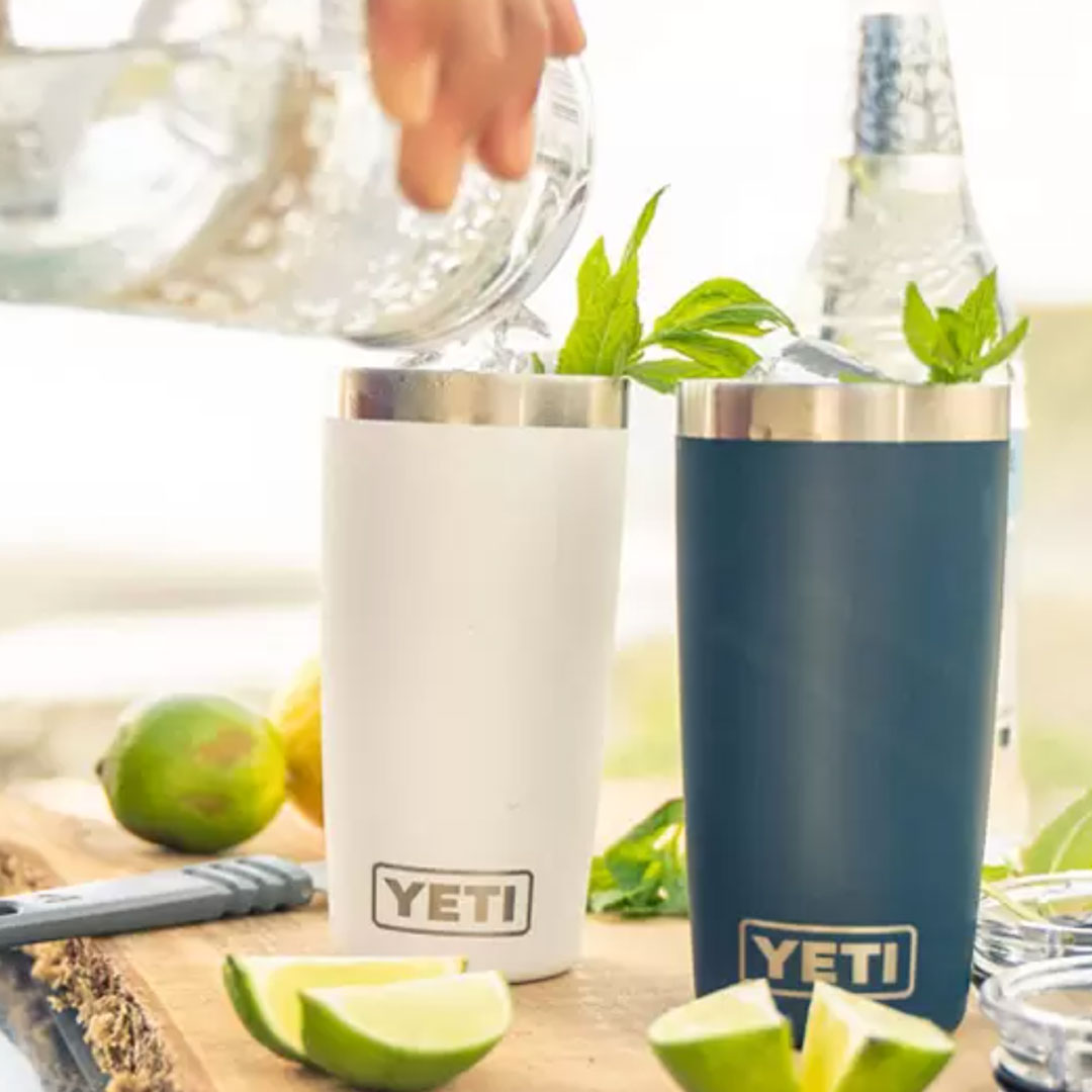 YETI Rambler 10 Oz Tumbler in Navy (296ml) with Magslider Lid