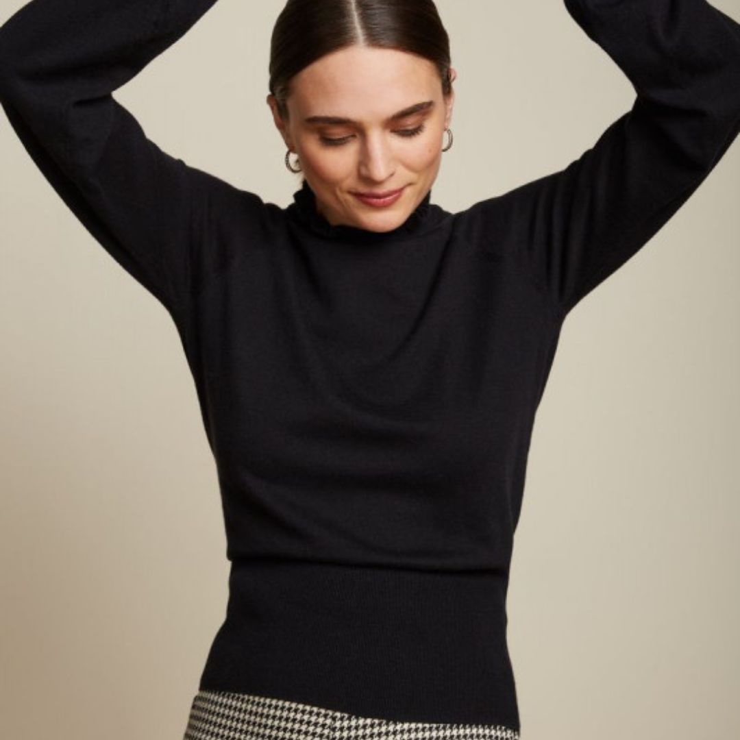 King Louie Women's Izu Bell Top Cocoon in Black