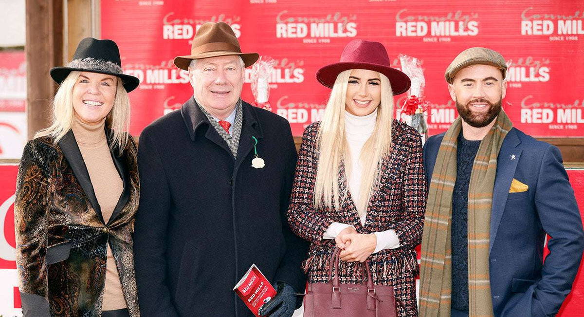 Red Mills Race Day Onto a Winner in the Fashion Stakes!