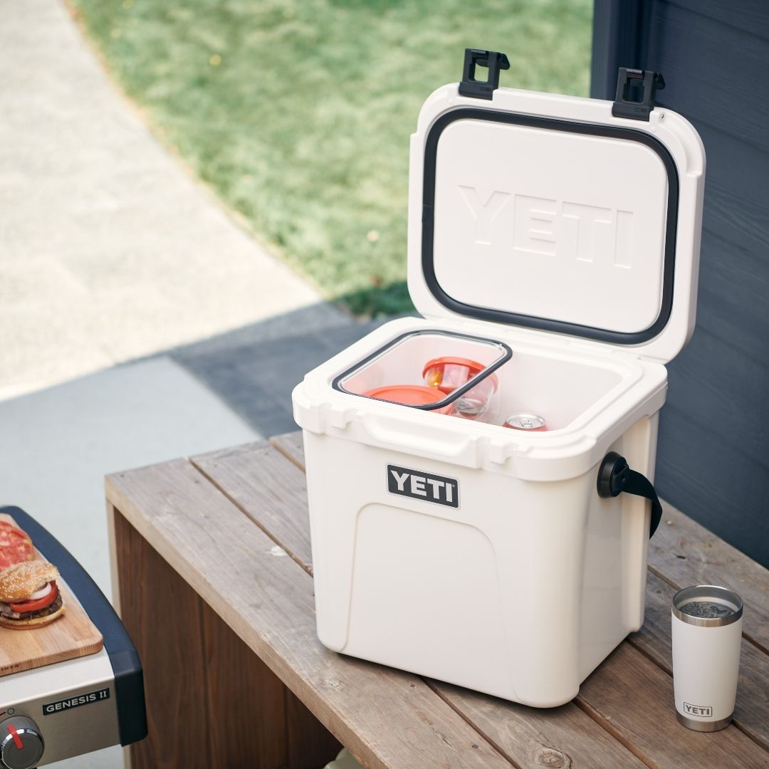 YETI Roadie 24 Cool Box in Ridgeline