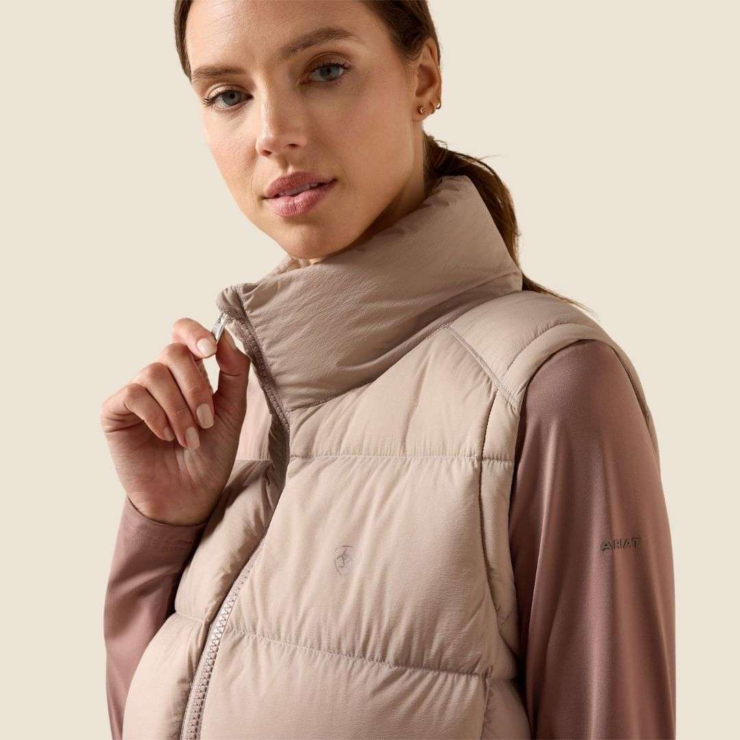 Ariat Women's UltraPuff Insulated Down Gilet in Sphinx
