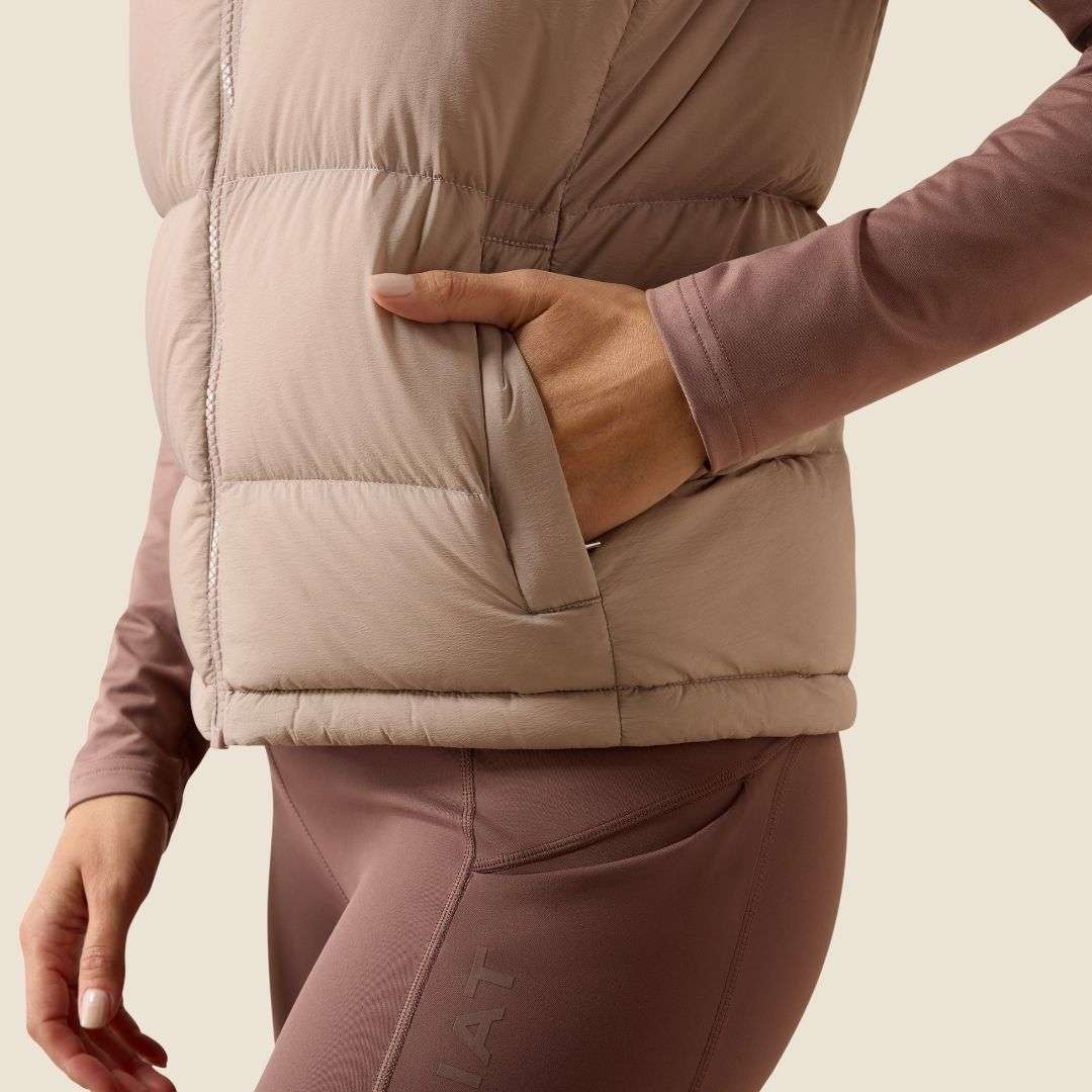Ariat Women's UltraPuff Insulated Down Gilet in Sphinx
