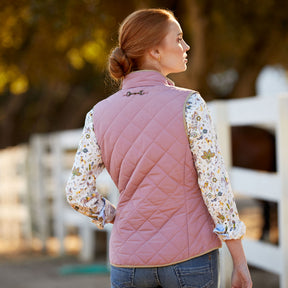 Ariat Women's Woodside Quilted Gilet in Nostalgia Rose