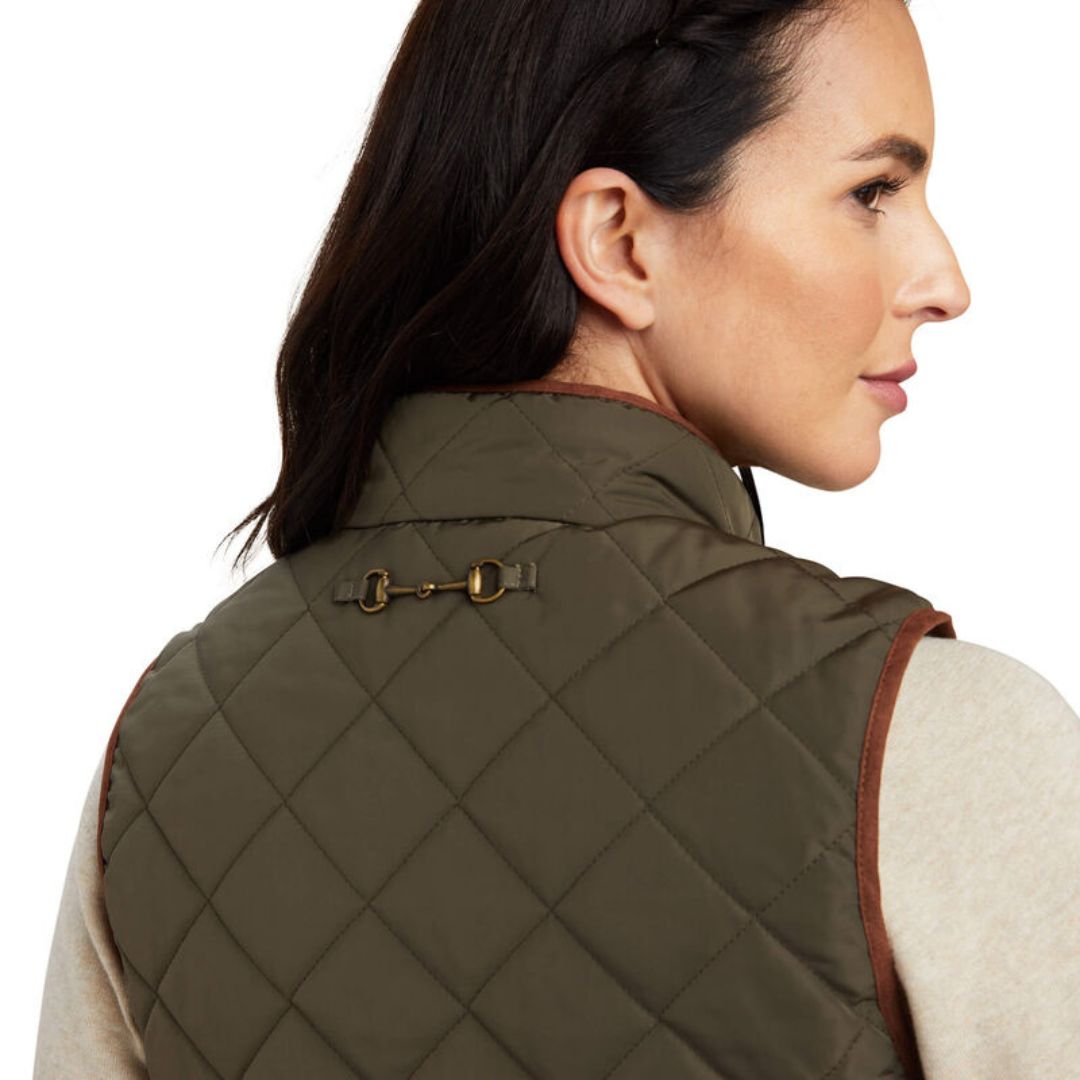 Ariat Women's Woodside Quilted Gilet in Earth