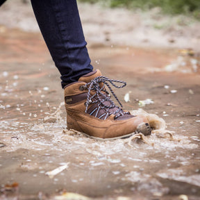 Ariat Women's Skyline Mid Waterproof Boot in Distressed Brown