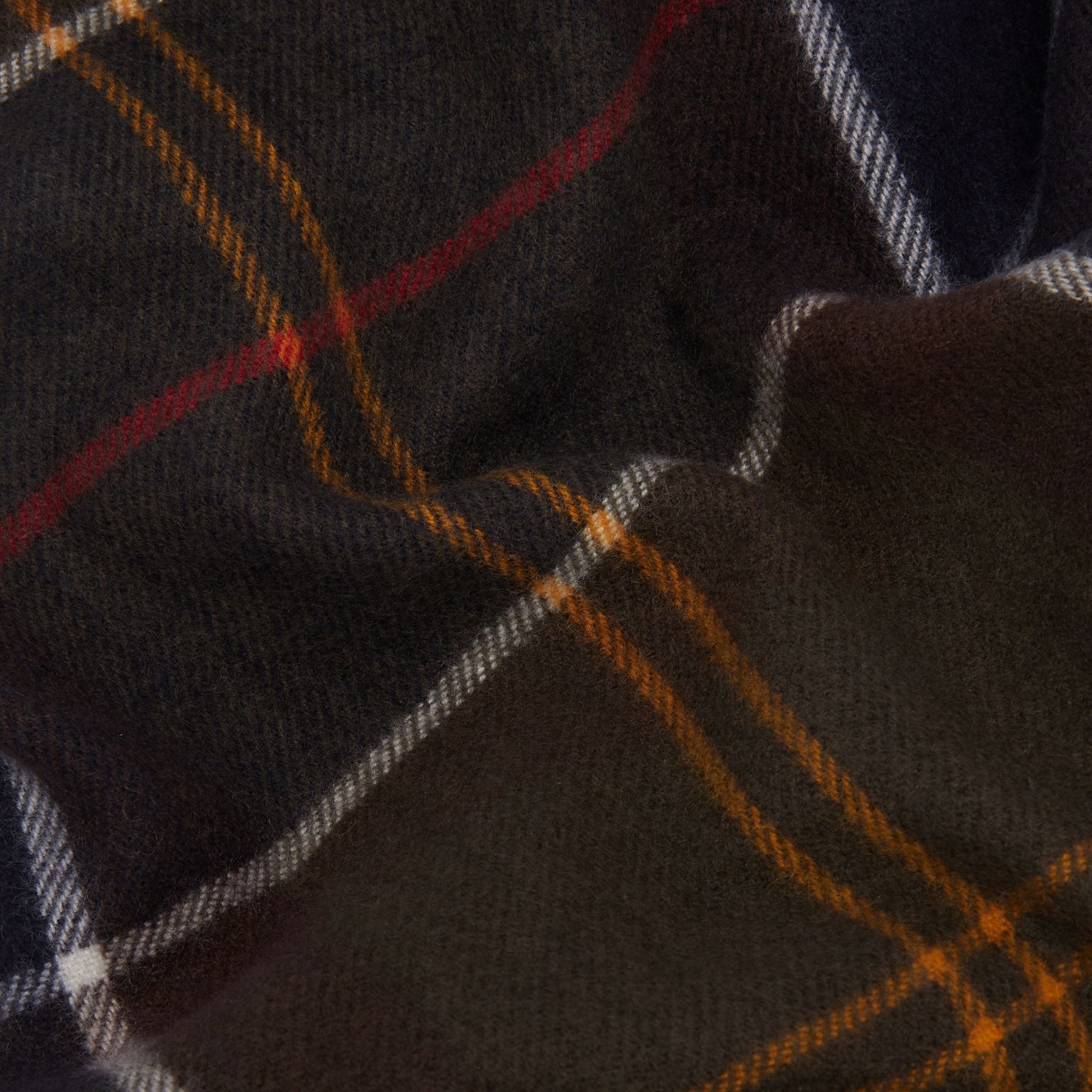 Barbour Hailes Tartan Scarf in Classic Tartan
