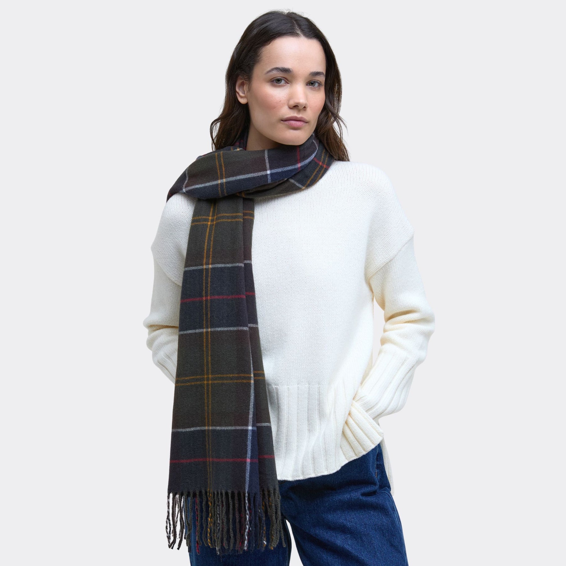 Barbour Hailes Tartan Scarf in Classic Tartan