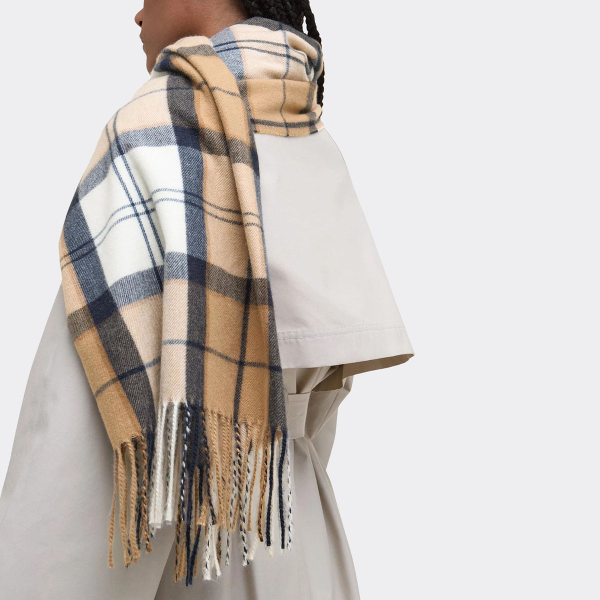 Barbour Hailes Tartan Scarf in Hessian Navy Tartan